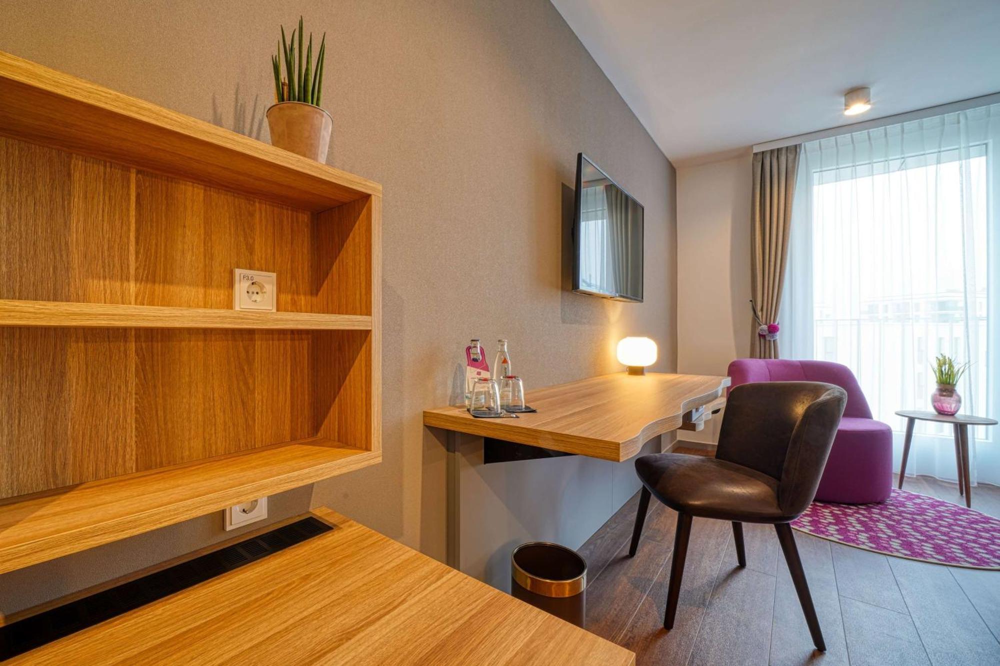 Vienna House Easy By Wyndham Freiburg City Dış mekan fotoğraf